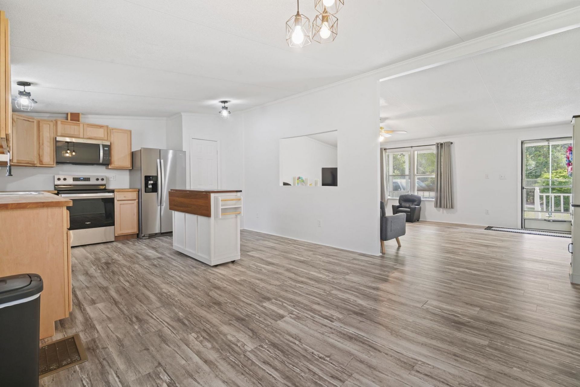 4351 Brookdale Ln. Photo 8