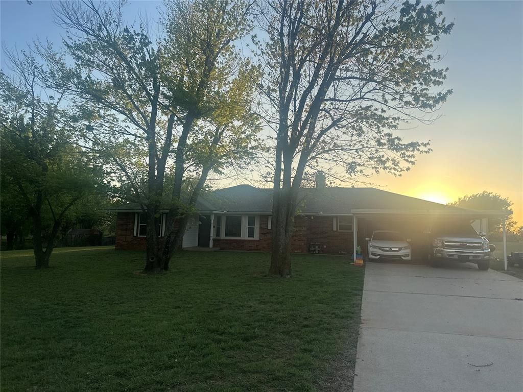 613 Country Drive, Tuttle, OK 73089 Main Photo