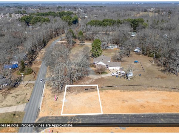 100 Glade Drive , Cabot, AR 72023