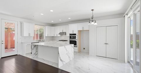 9487 Winding River Way, Elk Grove, CA 95624 Photo