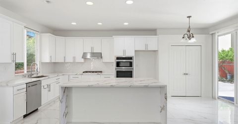 9487 Winding River Way, Elk Grove, CA 95624 Photo