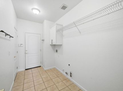 9487 Winding River Way, Elk Grove, CA 95624 Photo