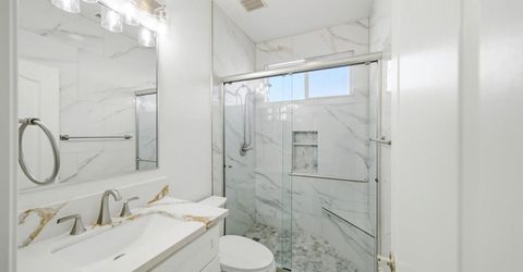 9487 Winding River Way, Elk Grove, CA 95624 Photo