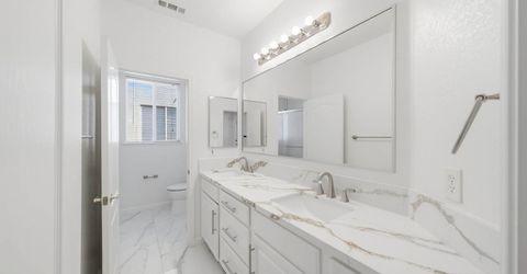 9487 Winding River Way, Elk Grove, CA 95624 Photo