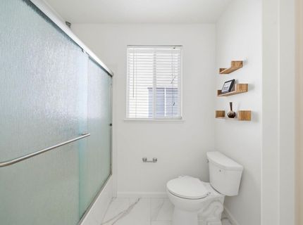 9487 Winding River Way, Elk Grove, CA 95624 Photo