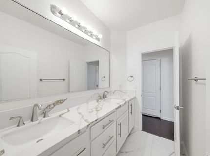 9487 Winding River Way, Elk Grove, CA 95624 Photo