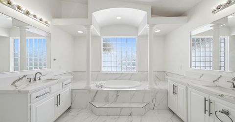 9487 Winding River Way, Elk Grove, CA 95624 Photo