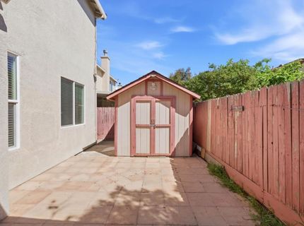 9487 Winding River Way, Elk Grove, CA 95624 Photo