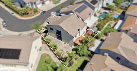 9487 Winding River Way, Elk Grove, CA 95624 Photo