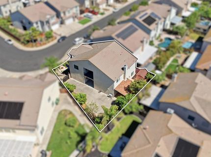 9487 Winding River Way, Elk Grove, CA 95624 Photo