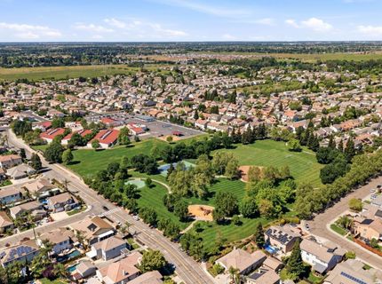 9487 Winding River Way, Elk Grove, CA 95624 Photo