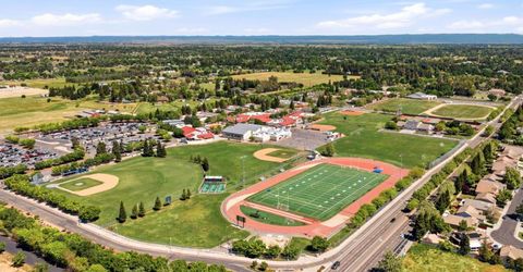 9487 Winding River Way, Elk Grove, CA 95624 Photo