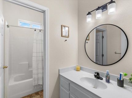 623 John Roos, Ripon, CA 95366 Photo