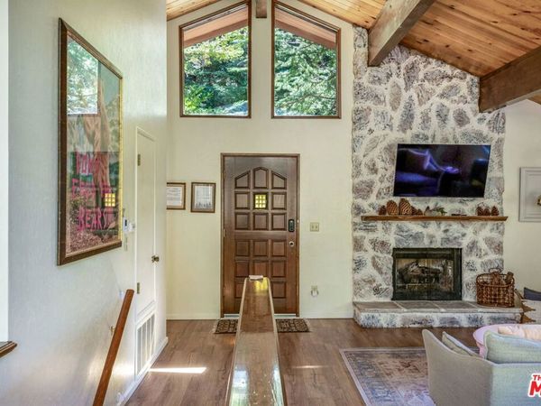 2378 Rim Of The World Drive, Running Springs, CA 92382