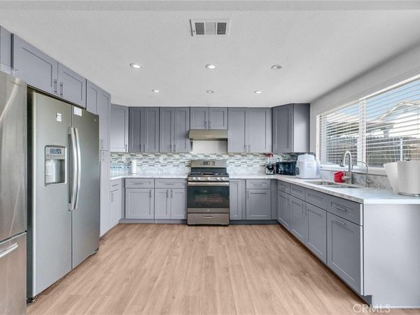 2111 Whitestone Drive, Riverside, CA 92506