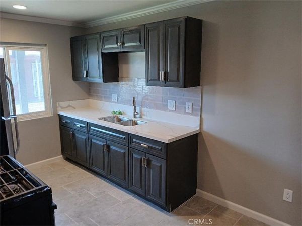 580 W Shamrock Street, Rialto, CA 92376