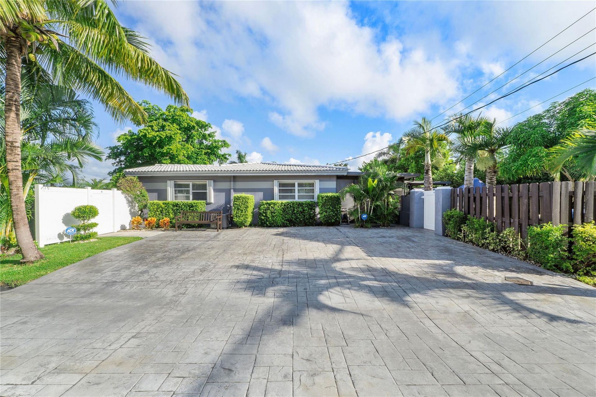 4860 N Andrews Avenue, Fort Lauderdale, FL 33309 Photo