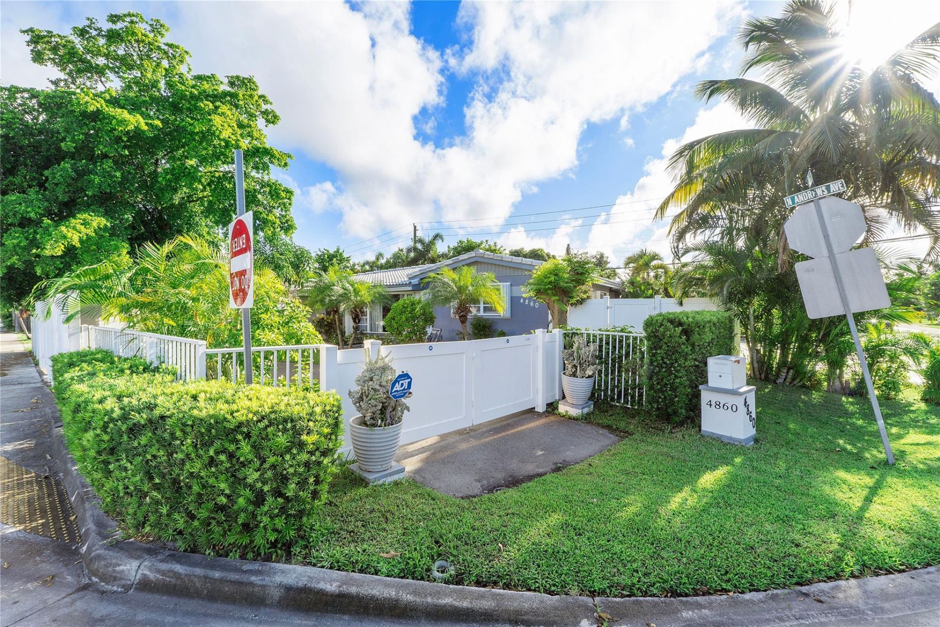 4860 N Andrews Avenue, Fort Lauderdale, FL 33309 Photo