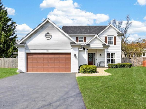 231 Lenox Court , Grayslake, IL 60030