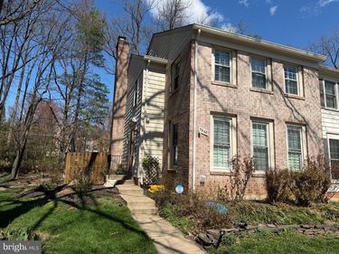 9666 MASTERWORKS DRIVE, VIENNA, VA 22181