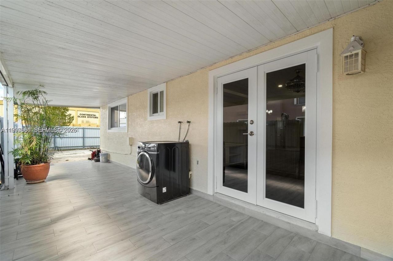 330 W 74th Pl, Unit 330, Hialeah, FL 33014 Photo