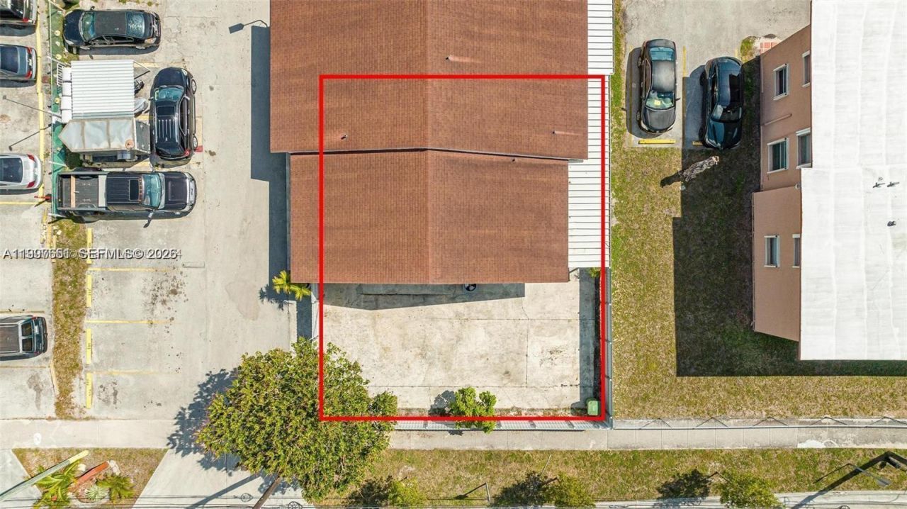 330 W 74th Pl, Unit 330, Hialeah, FL 33014 Photo