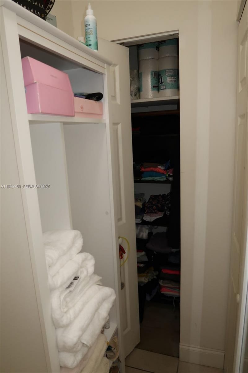 1913 S Ocean Dr, Unit 300, Hallandale Beach, FL 33009 Photo