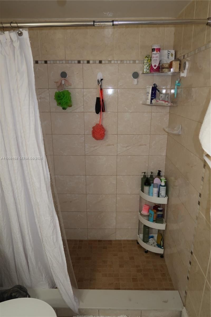 1913 S Ocean Dr, Unit 300, Hallandale Beach, FL 33009 Photo