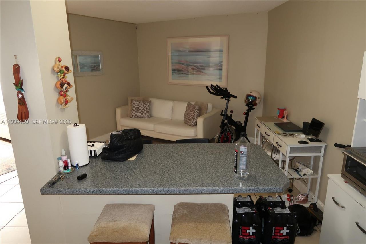 1913 S Ocean Dr, Unit 300, Hallandale Beach, FL 33009 Photo