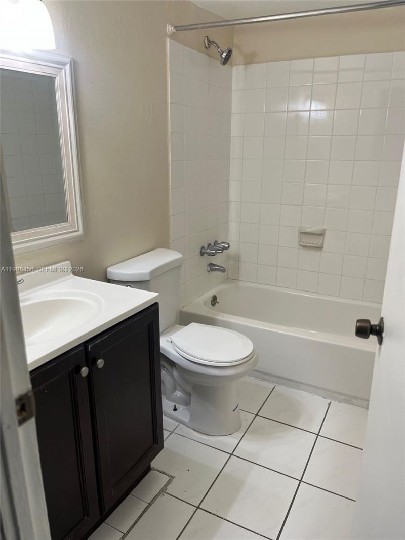 5625 W 20th Ave , Unit 306, Hialeah, FL 33012 Photo