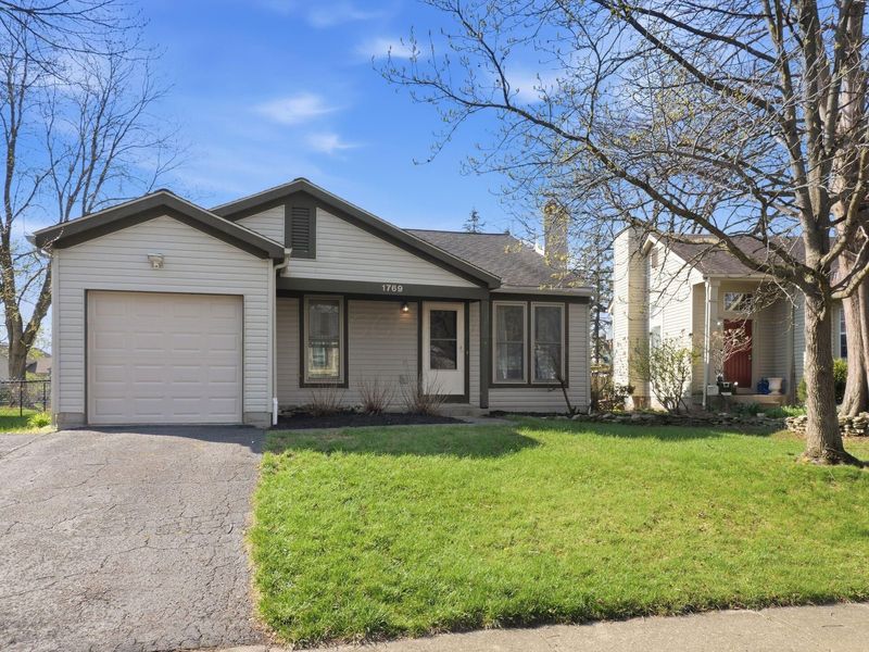 1769 Gardenstone Drive, Columbus, OH 43235 Photo 2