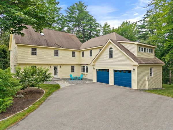 43 Darling Parke Drive, Bangor, ME 04401