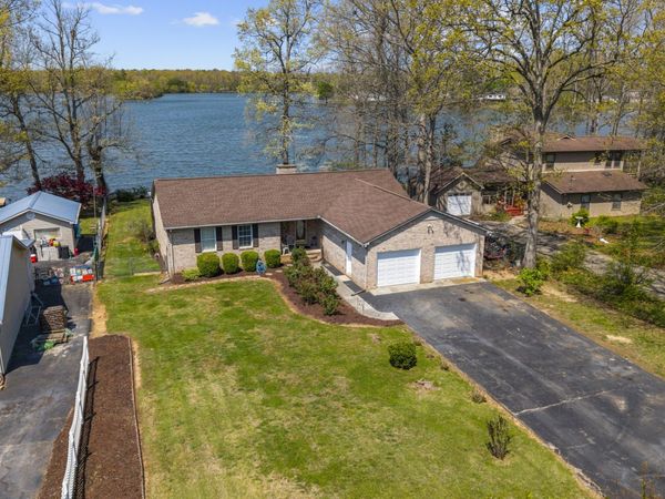76 Lakeshore Dr , Beechgrove, TN 37018