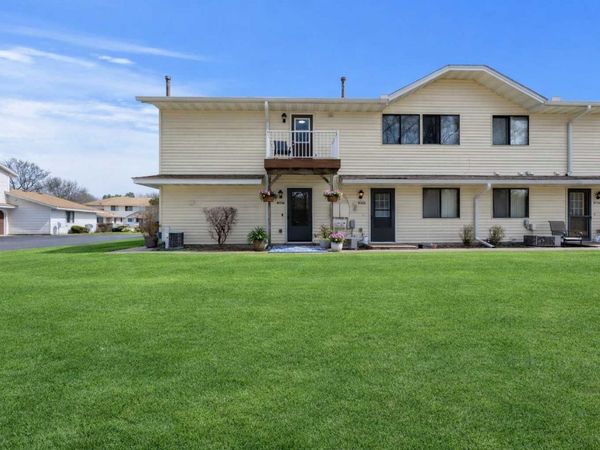 2661 Brookdale Lane , Brooklyn Park, MN 55444