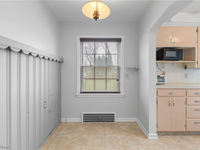 1211 Sunset Road, Mayfield Heights, OH 44124 Photo 11