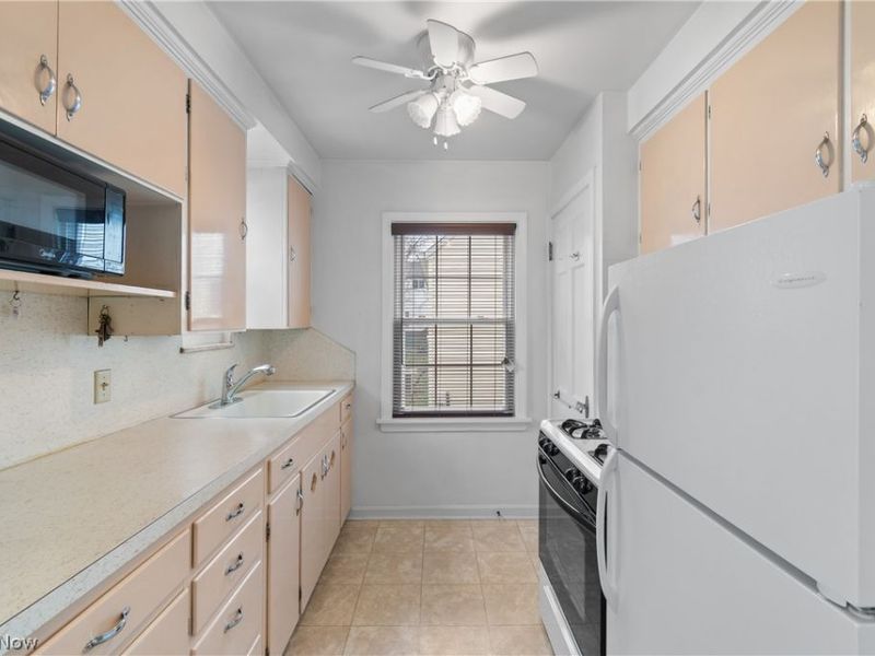 1211 Sunset Road, Mayfield Heights, OH 44124 Photo 12