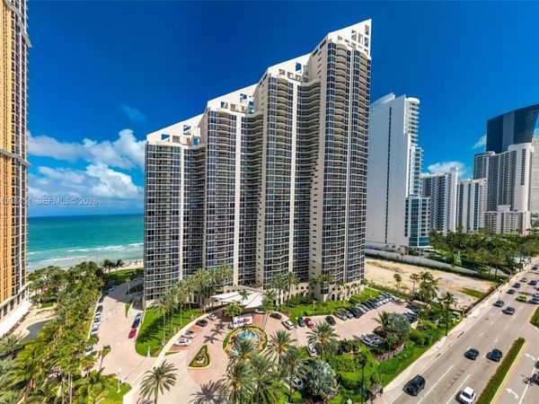 17555 Collins Ave, Unit 406, Sunny Isles Beach, FL 33160