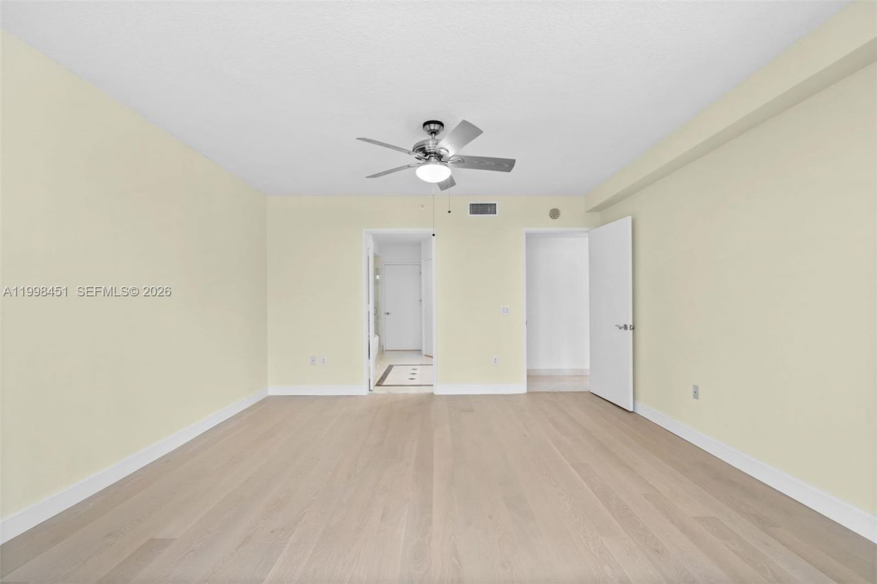 17555 Collins Ave, Unit 406, Sunny Isles Beach, FL 33160 Photo