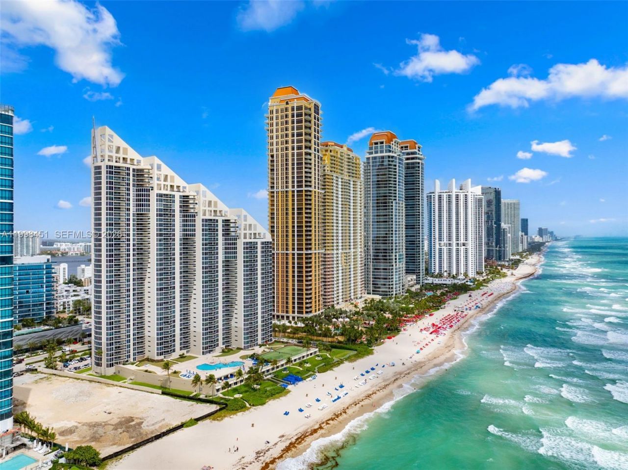 17555 Collins Ave, Unit 406, Sunny Isles Beach, FL 33160 Photo