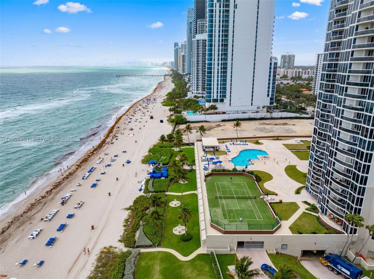 17555 Collins Ave, Unit 406, Sunny Isles Beach, FL 33160 Photo