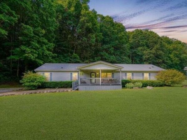 61558 Siverly Creek Road, McArthur, OH 45651