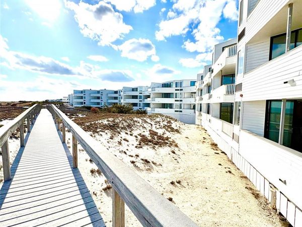 253 Dune, Unit 49, Westhampton Beach, NY 11978