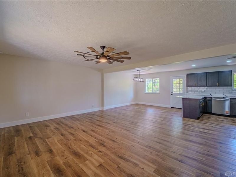 5640 Winshire Terrace, Sugarcreek Township, OH 45440 Photo 10