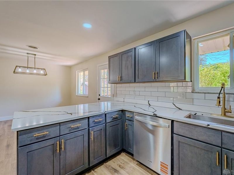 5640 Winshire Terrace, Sugarcreek Township, OH 45440 Photo 16