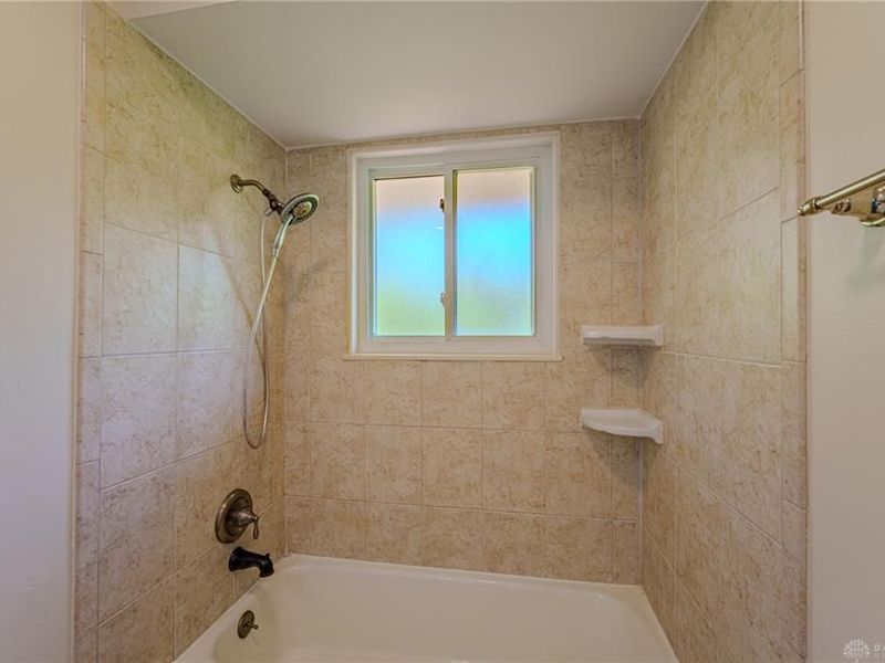 5640 Winshire Terrace, Sugarcreek Township, OH 45440 Photo 21