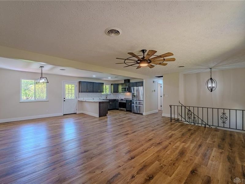 5640 Winshire Terrace, Sugarcreek Township, OH 45440 Photo 7