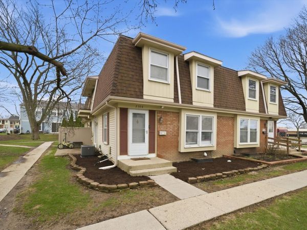 2308 Andover Court , Schaumburg, IL 60194