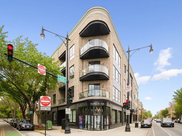 Unit 404, Chicago, IL 60613