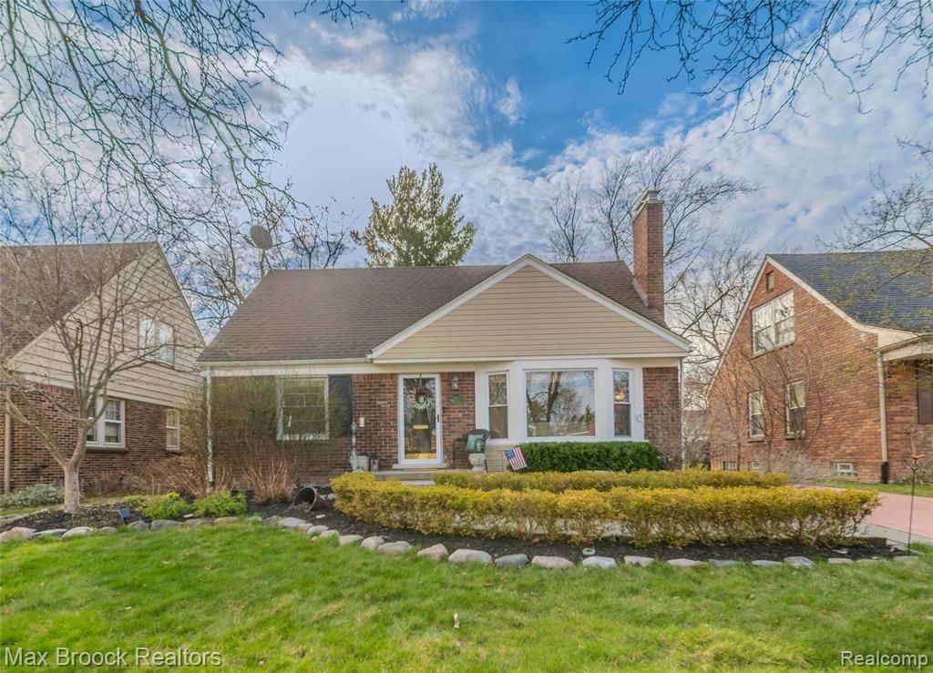 1633 Edgewood Drive, Royal Oak, MI 48067 Main Photo