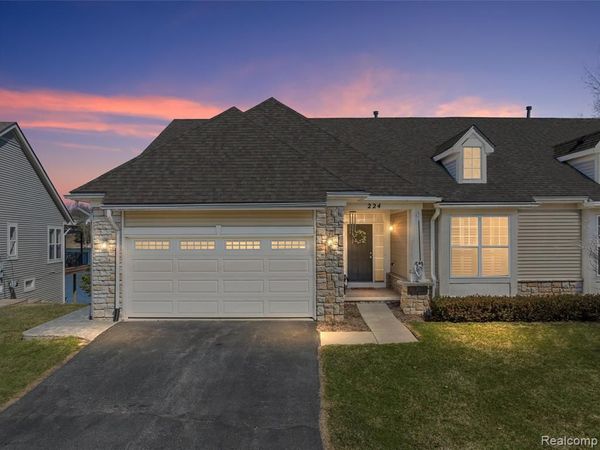 224 Stony Lake Drive, Oxford Twp, MI 48371